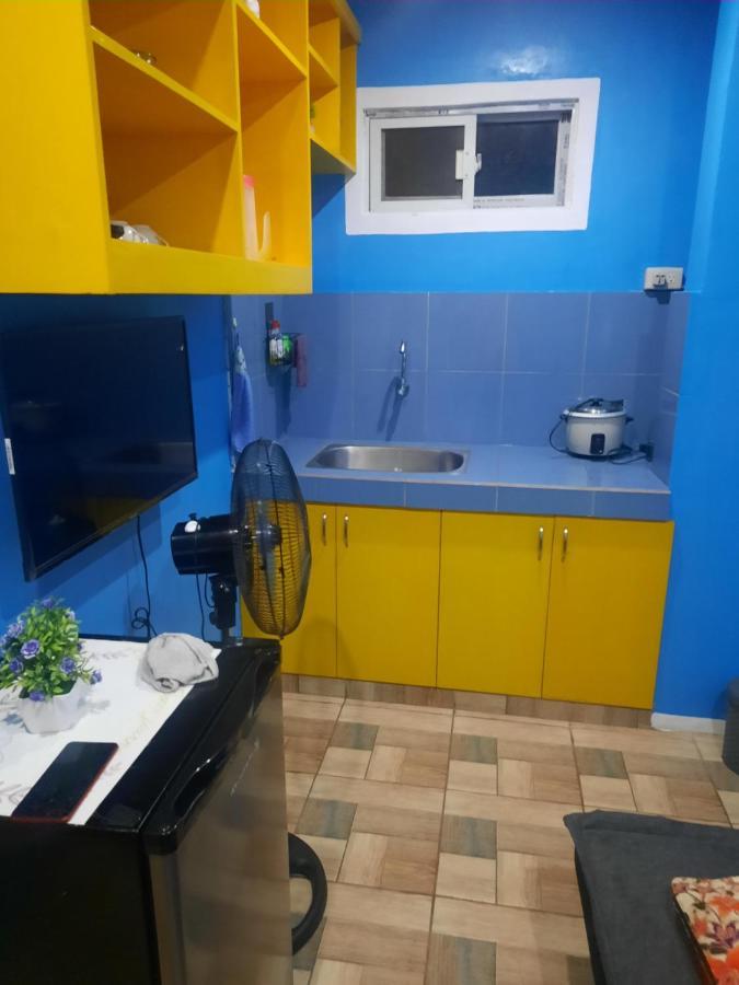 Bluenest Apartment Манила Экстерьер фото